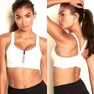 Like New 36C Knockout Ultra Max Front-Close Sports Bra. White